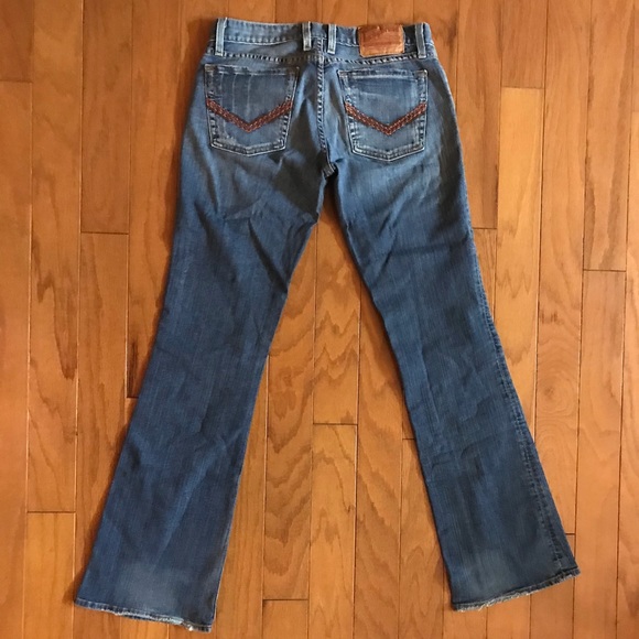 Nice Embroidered Pocket Faded Button 🪰 Lucky Brand Jeans! - Picture 3 of 16